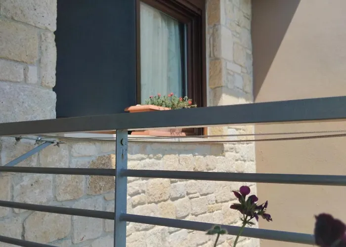 Rodiola House 아피토스