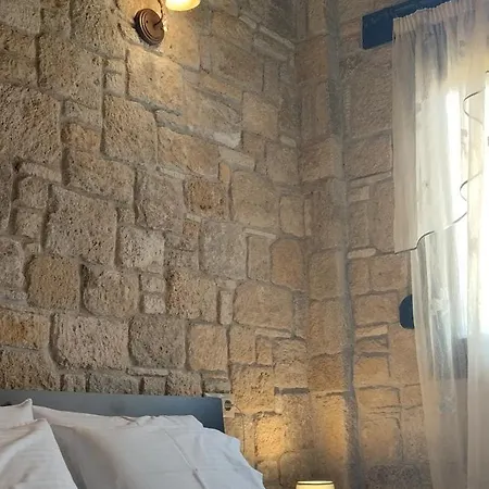Rodiola House *